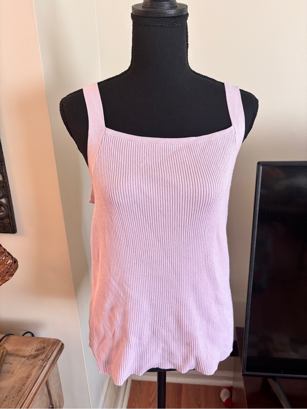 Lavender ribbed tank top